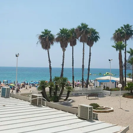 Enjoy The Beach In Calpe On The Front Line With Topacio IV *